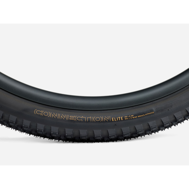 Opona BONTRAGER Opona z elementami odblaskowymi Bontrager Connection Elite